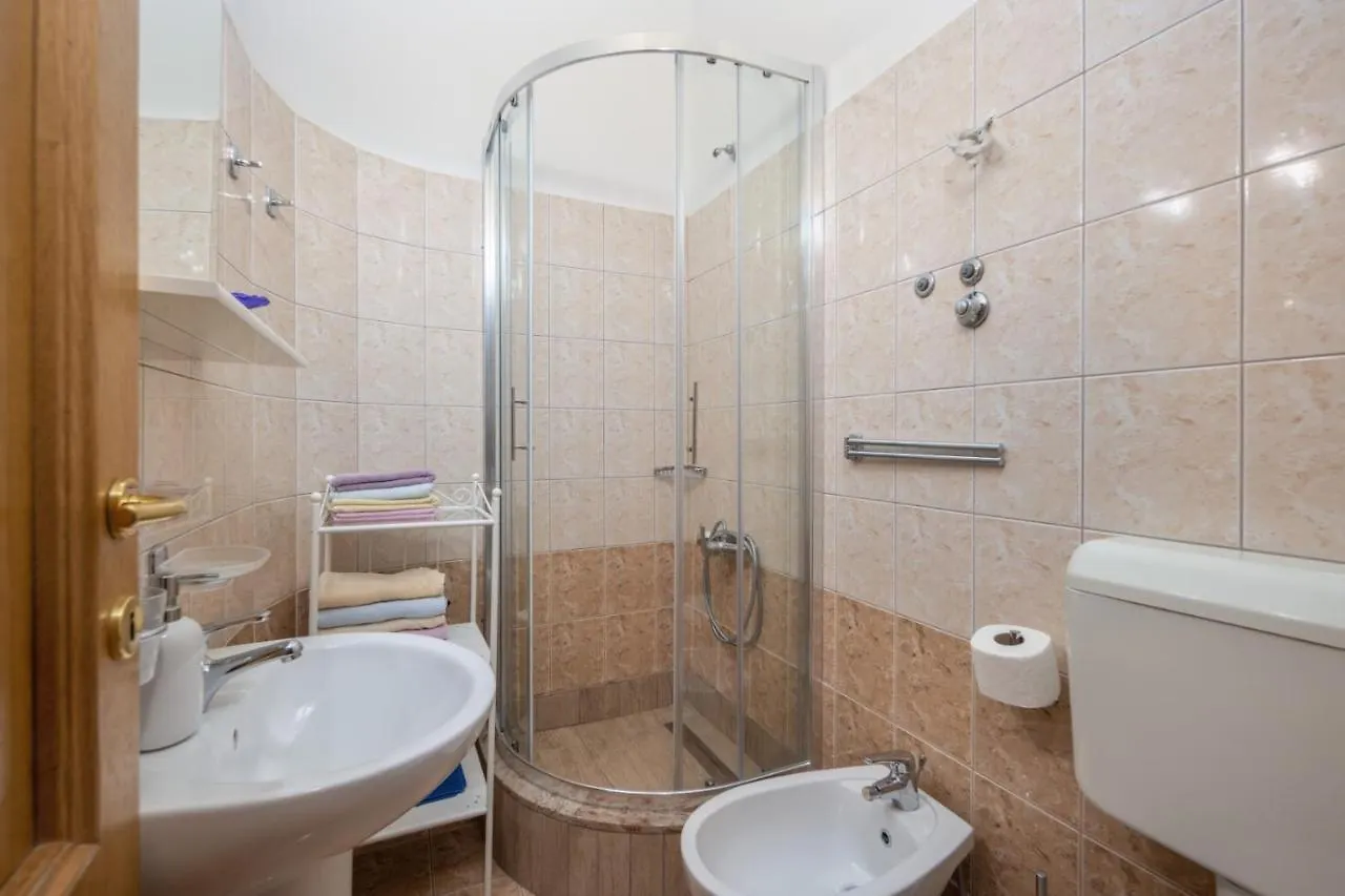 Apartment In Supetarska Draga With Sea View, Balcony, Air Conditioning, Wifi 3321-4 0*,